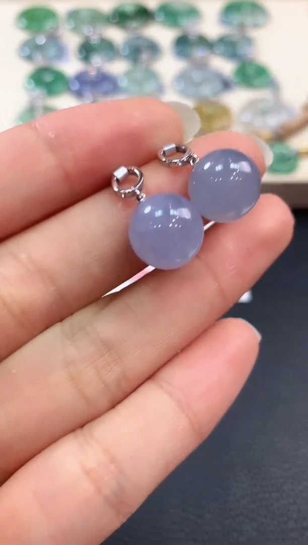 【闪购商品】翡翠吊坠(不含链)18K金镶嵌b61不退换多样性一件发货