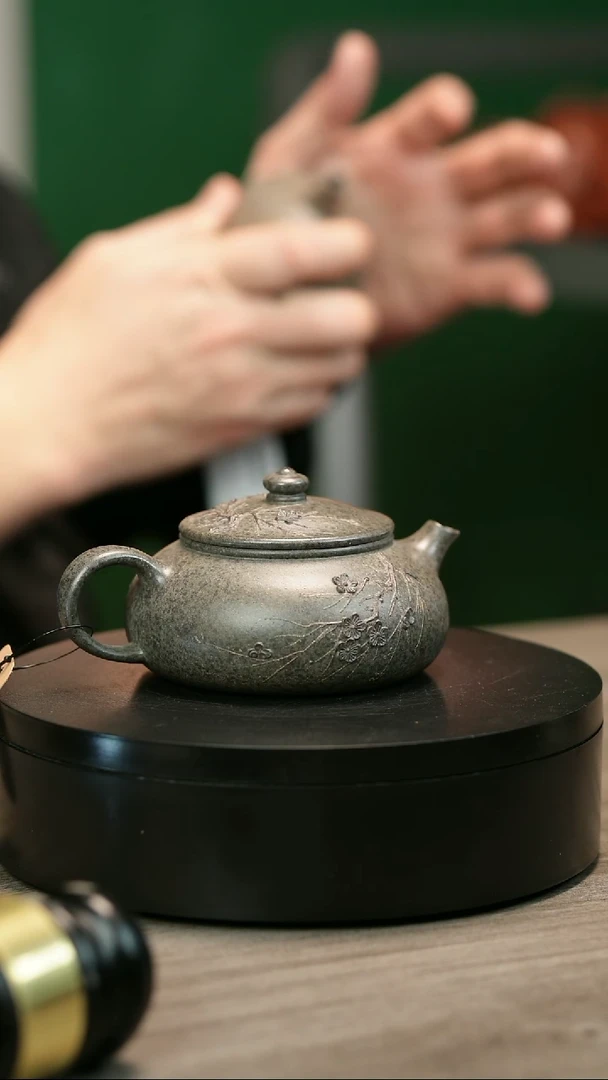 茶壶紫砂大***流H1860陈春芬段泥梅花寒江