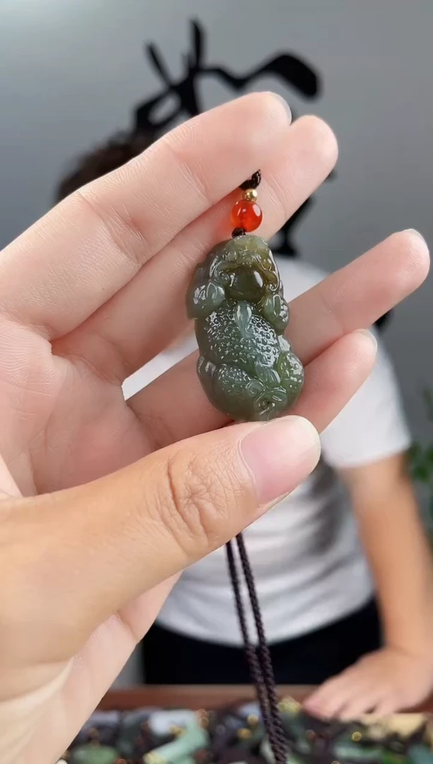 和田玉未镶嵌颈饰拍一发一，多样性发货