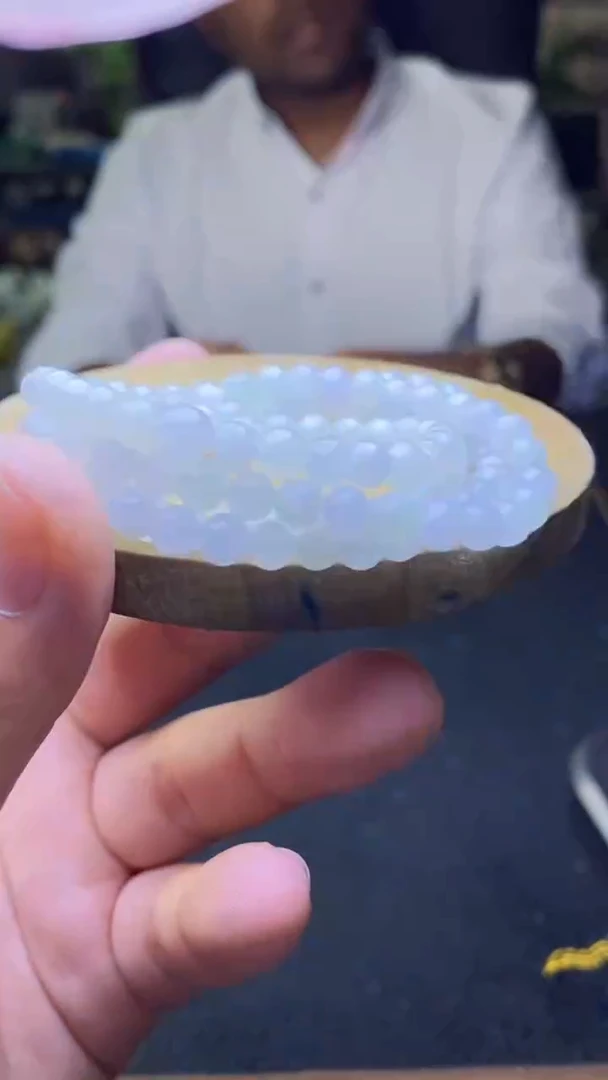 定制翡翠未镶嵌天然缅甸A货翡翠，多样性发货，拍一发一
