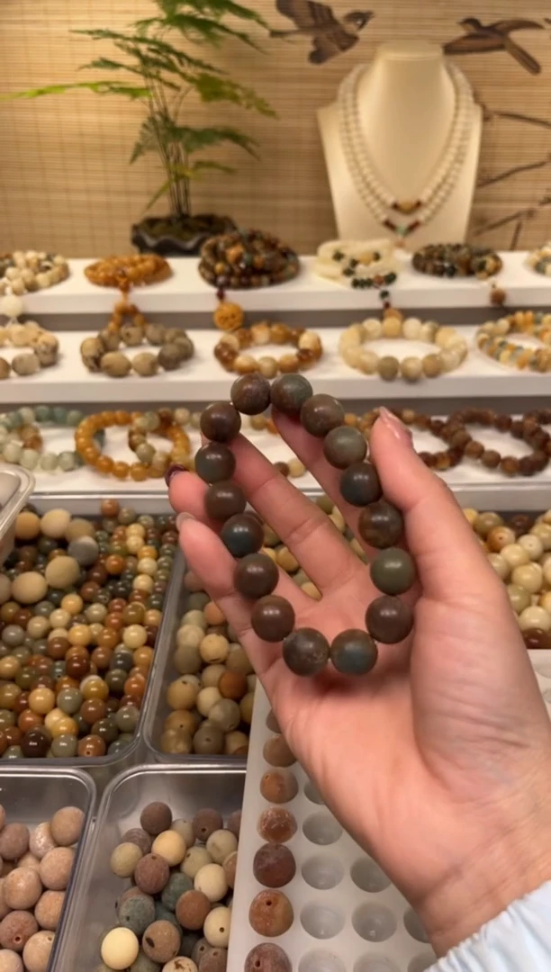 【闪购商品】白玉菩提手串卡12炫彩原籽手串