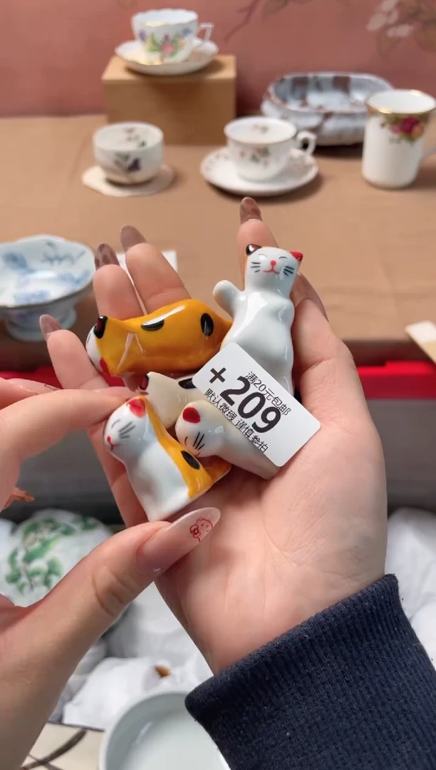 瓷片小猫筷置五个