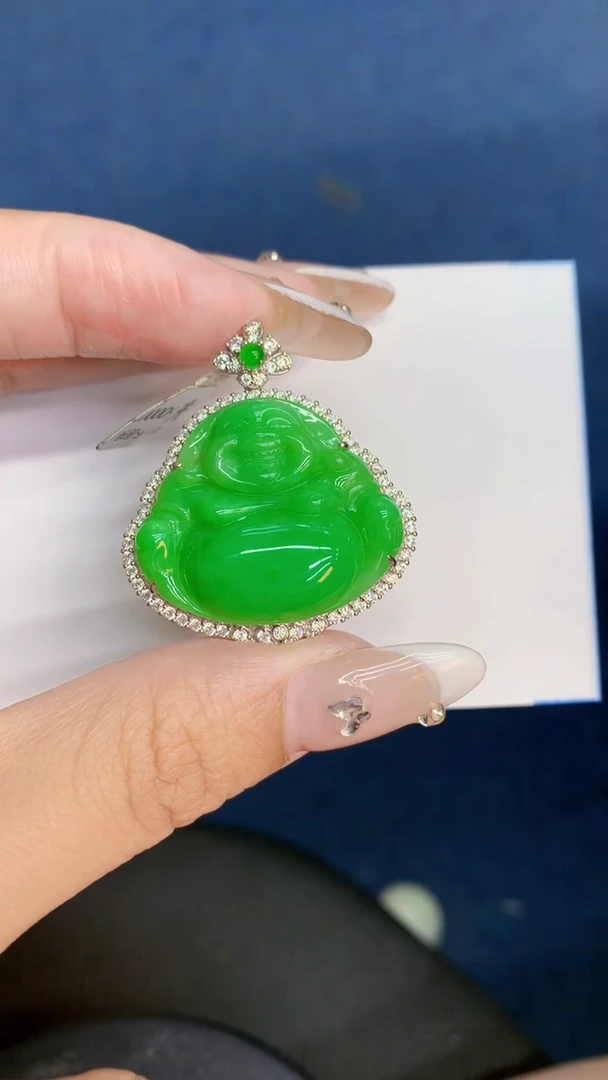 翡翠18K金镶嵌吊坠(不含链)一*梅1