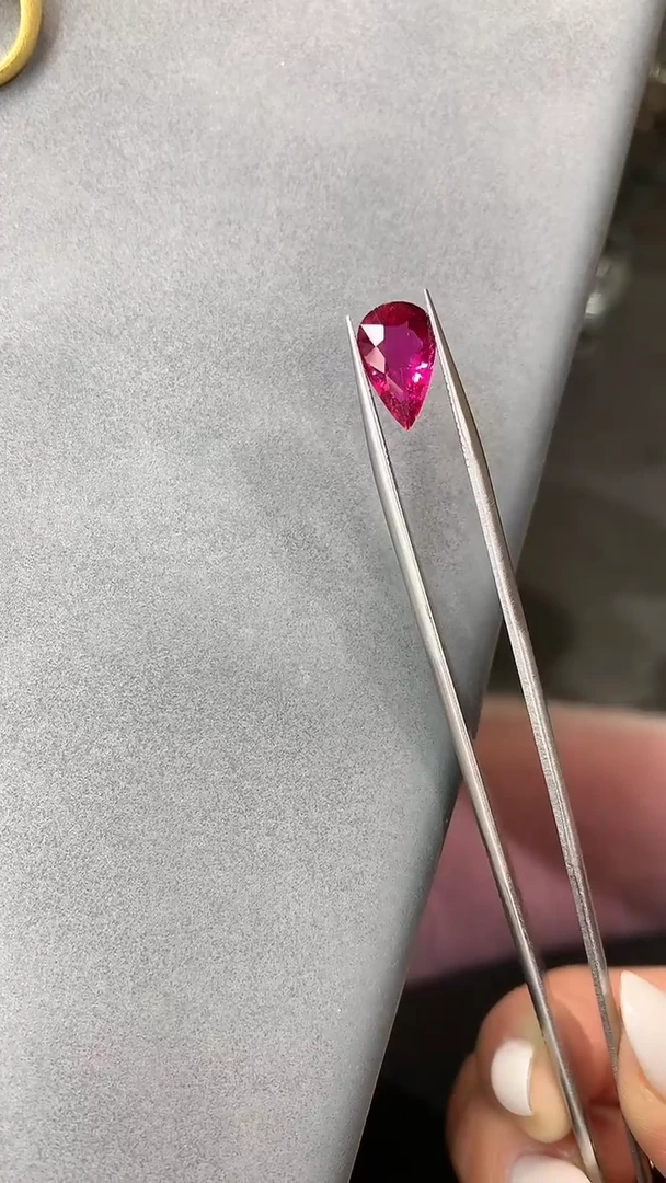 未镶嵌裸石碧玺卢比来裸石2.34ct