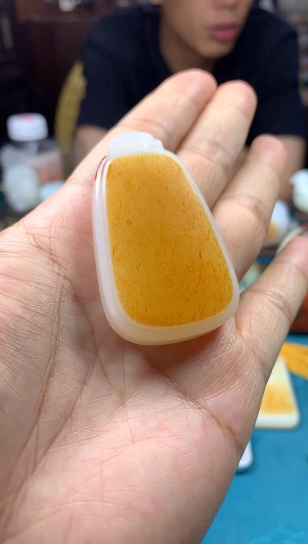 和田玉未镶嵌颈饰1