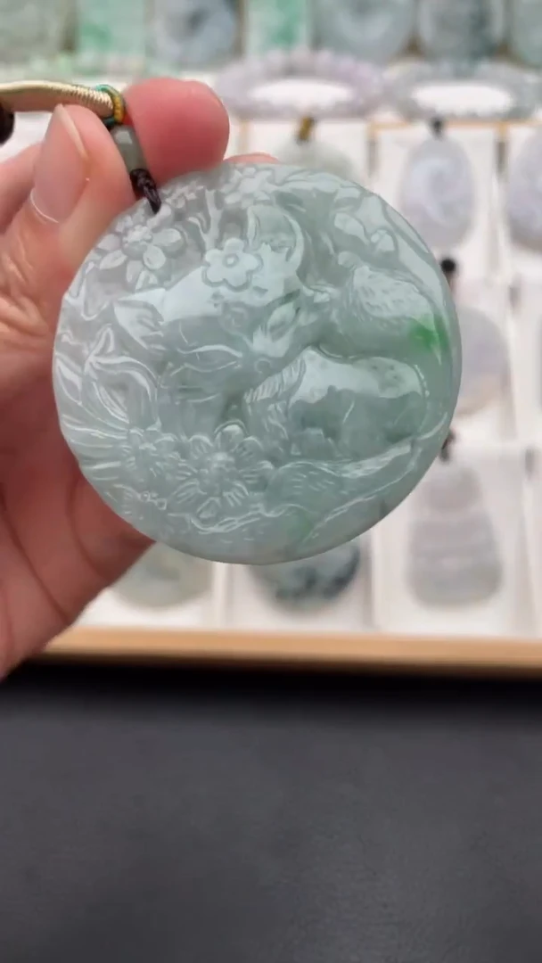 颈饰未镶嵌翡翠天然缅甸翡翠A货6