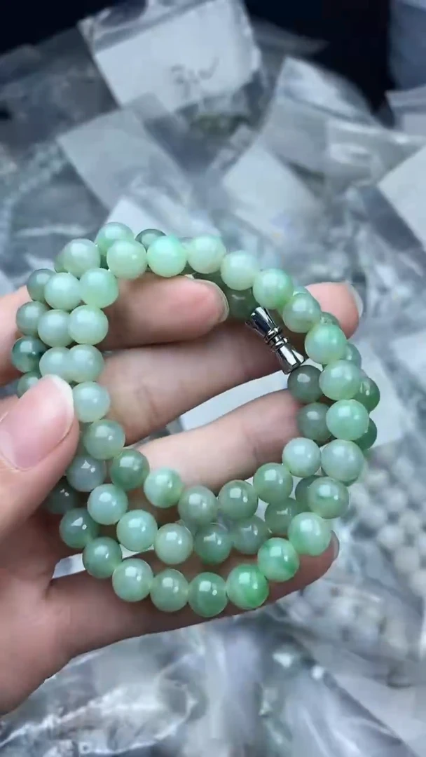 定制翡翠未镶嵌珠串