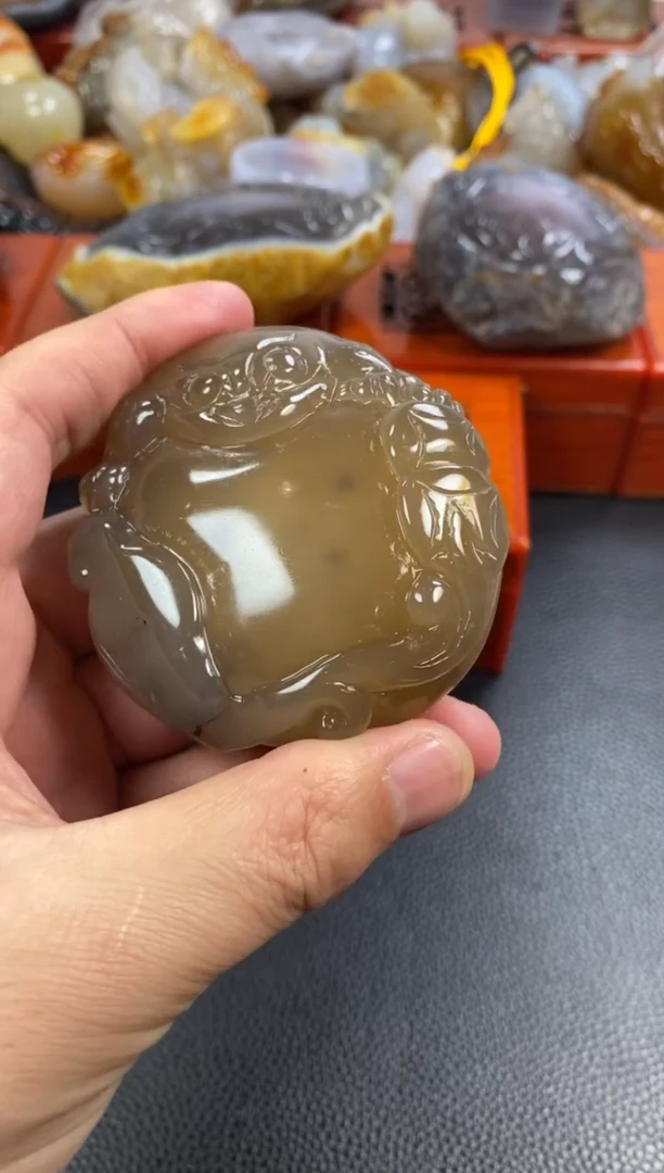 未镶嵌1玛瑙/玉髓百**光1