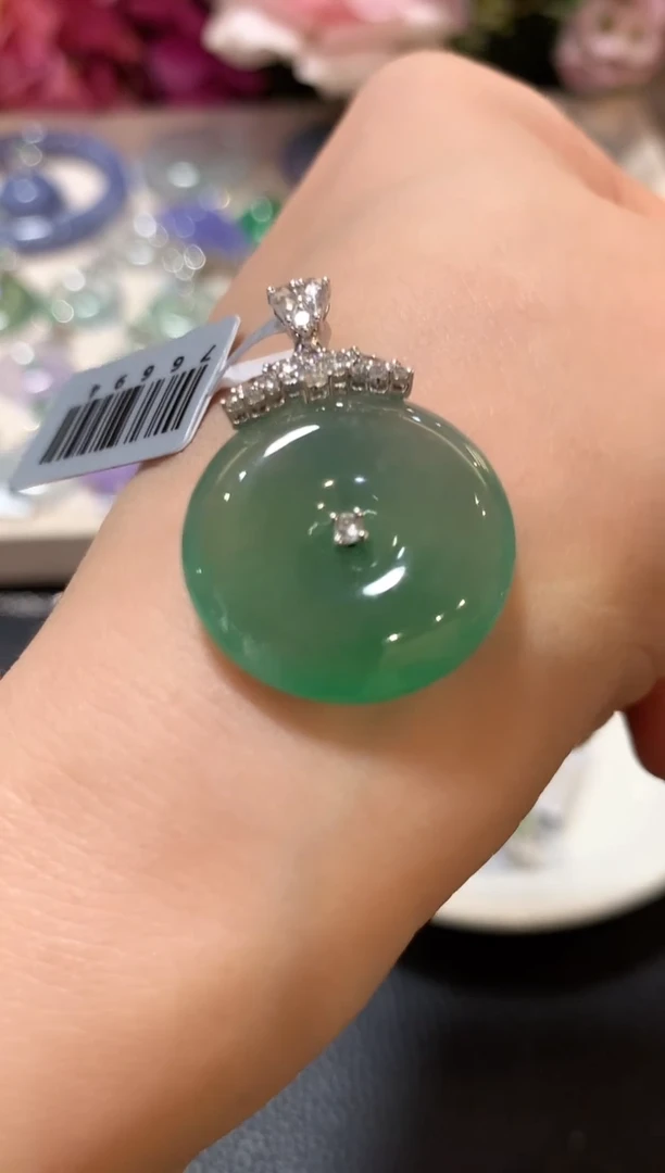 吊坠(不含链)18K金镶嵌翡翠z49