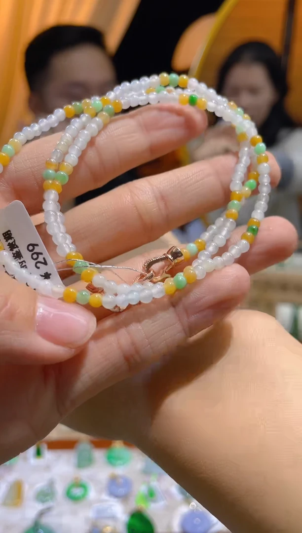 【闪购商品】翡翠颈饰未镶嵌假一赔三