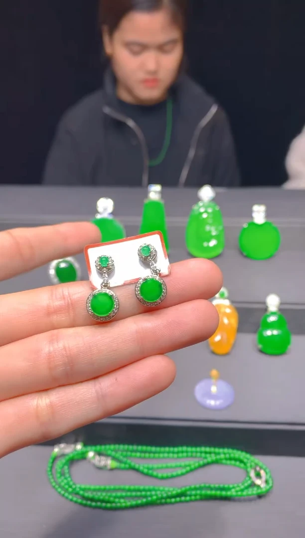 未镶嵌定制翡翠80多样性发货（发其一）