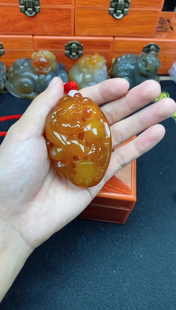 未镶嵌玛瑙/玉髓珠宝奇石军*0