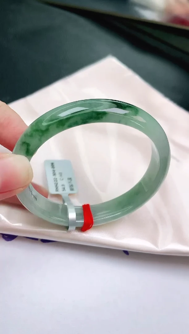 未镶嵌手镯翡翠缅甸天然A货翡翠手镯