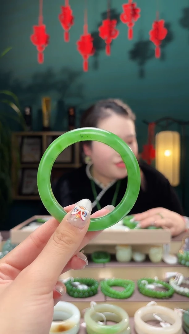 【闪购商品】和田玉手镯未镶嵌57+手镯