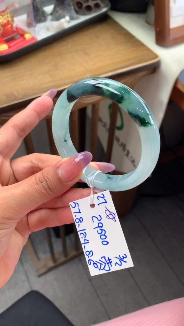 【闪购商品】翡翠手镯未镶嵌手镯