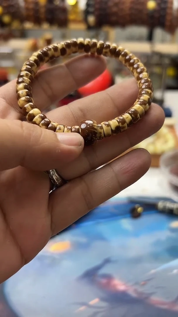 龙脊菩提吊坠鶋** 手串