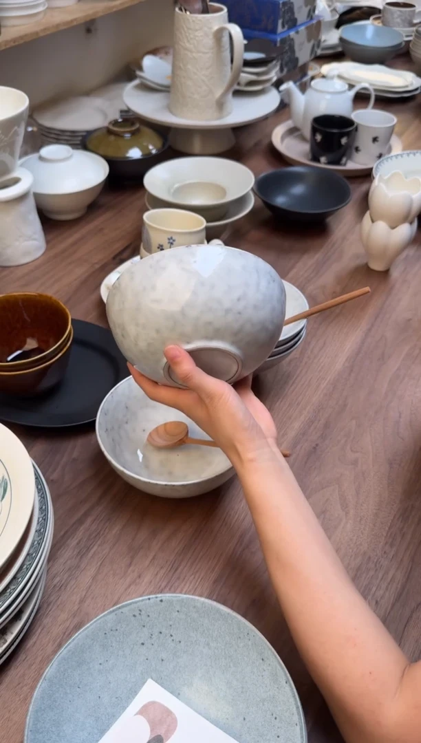 瓷雪花釉碗-冰灰圆底大碗