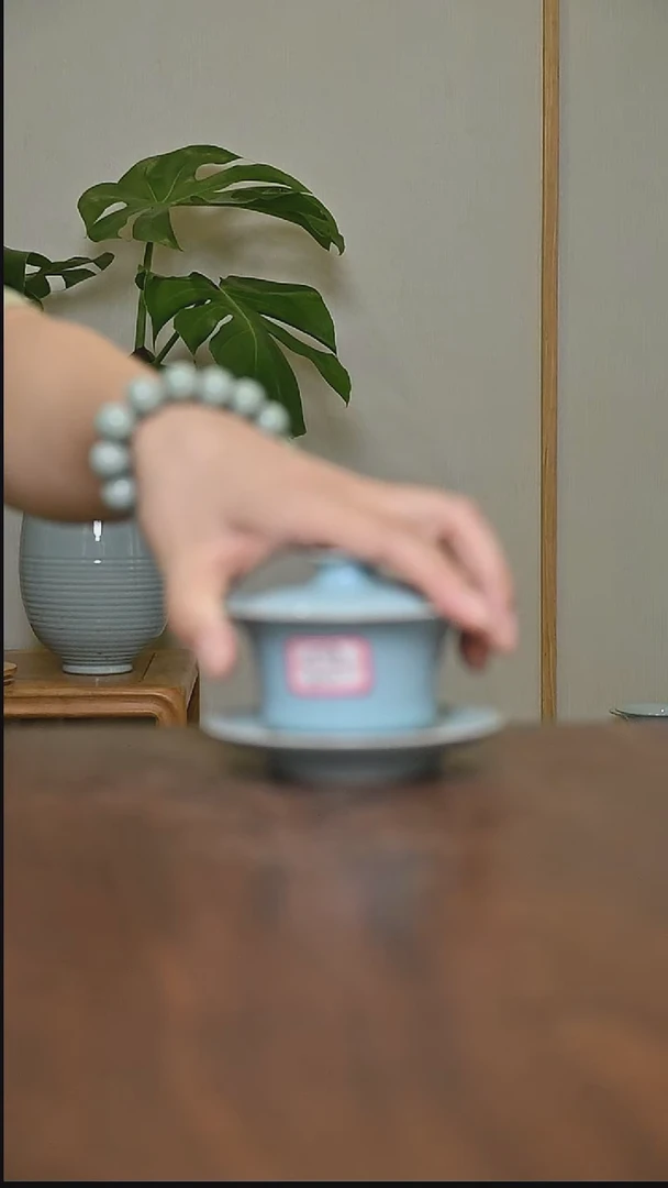 碗60#马蹄盖碗 天青 微瑕 朱家汝窑款