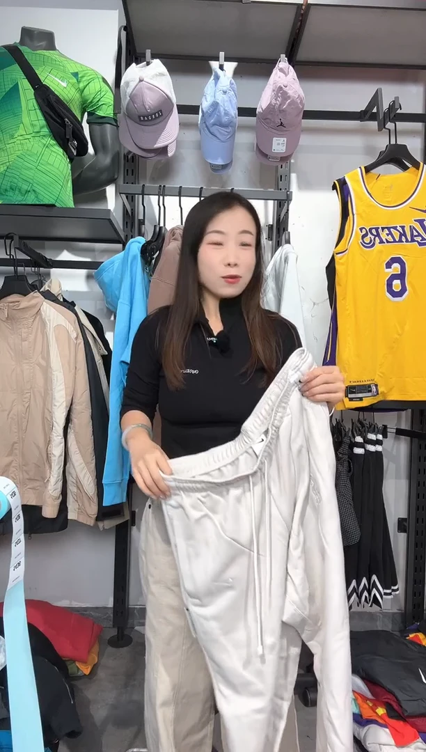 1436   编码 瑕疵款直播间过款为准 尺码 L