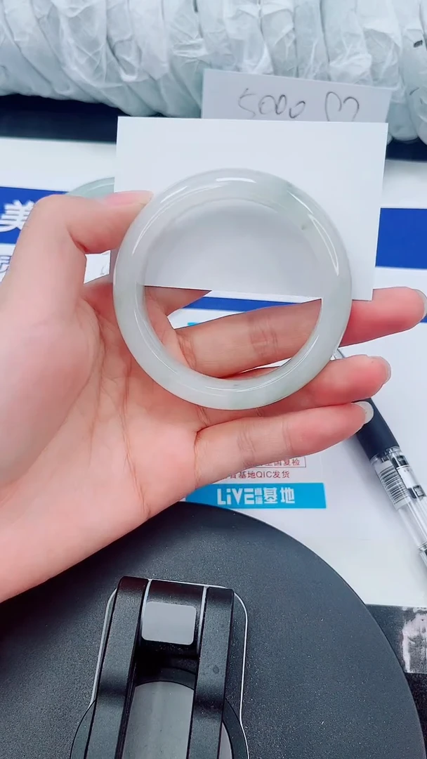 未镶嵌手镯石英质玉75-52/53