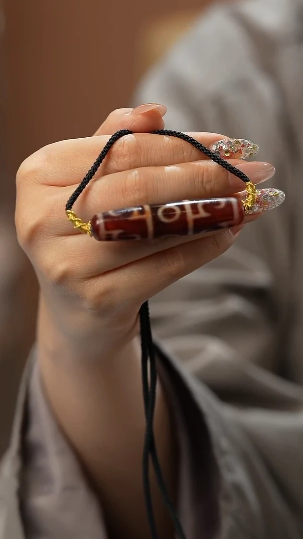 玛瑙/玉髓项链未镶嵌金蟾莲师