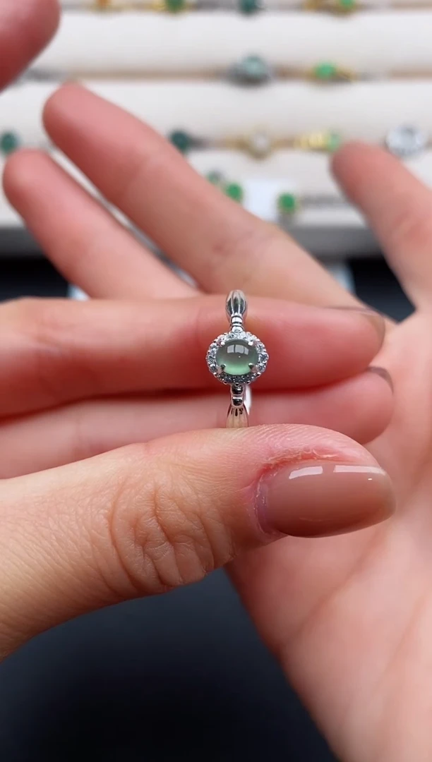 银S925镶嵌戒指翡翠88888888+4