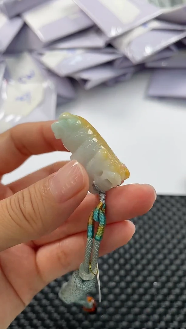 颈饰未镶嵌翡翠0095 老虎