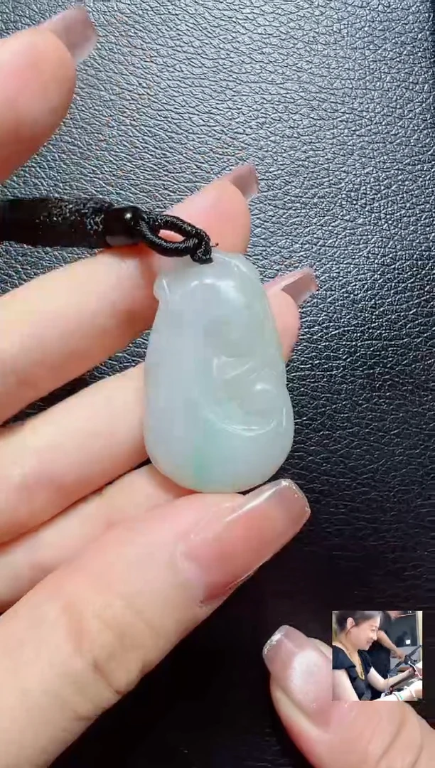 翡翠未镶嵌颈饰吊坠