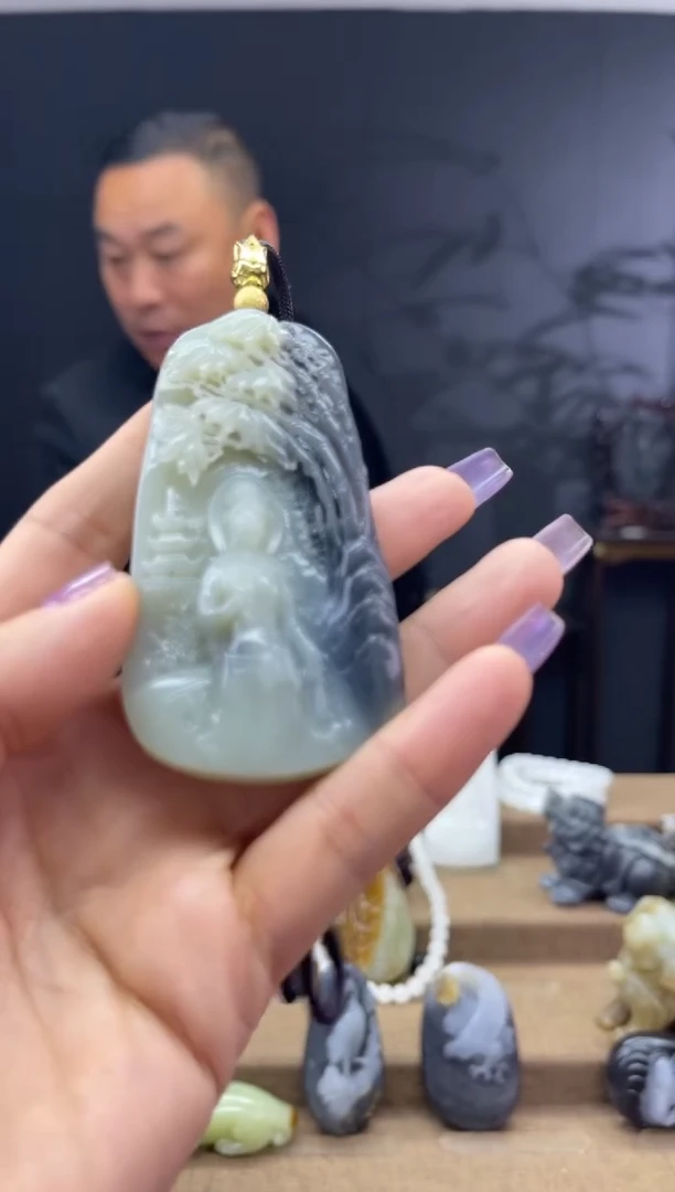 颈饰未镶嵌和田玉1