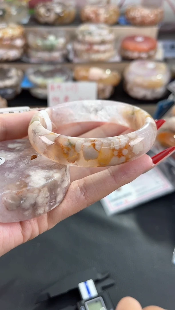 未镶嵌手镯石英质玉57