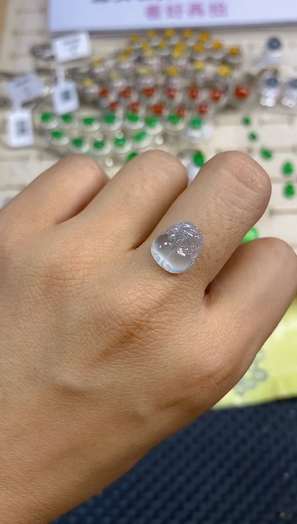 定制翡翠未镶嵌天然翡翠蛋面135