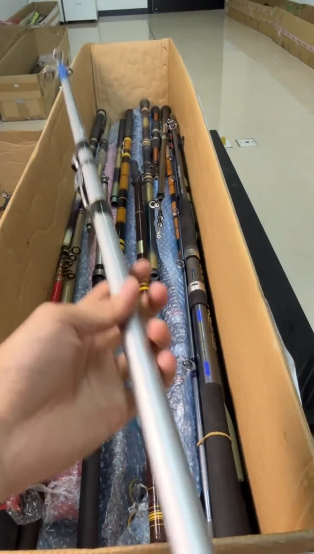黄**两孤品微瑕，以直播间为准，加10元发顺丰