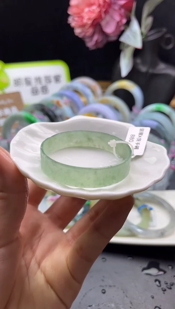 未镶嵌手镯定制翡翠51-52冰绿底「定制不退不换」