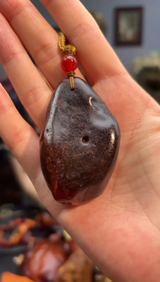 琥珀颈饰未镶嵌吊坠