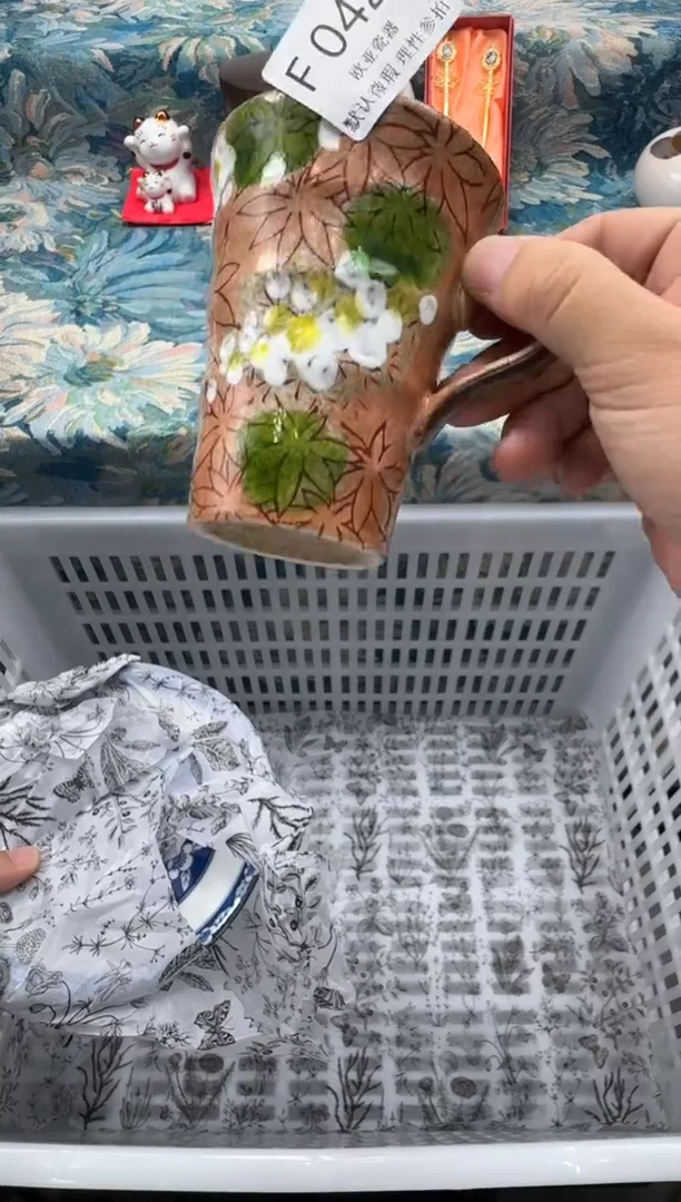 瓷片慧*        F042