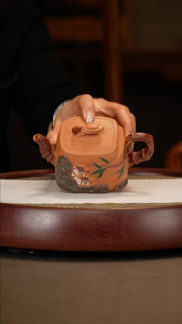 【闪购商品】紫砂茶壶【吴顺华】沉香泥隐世 180CC