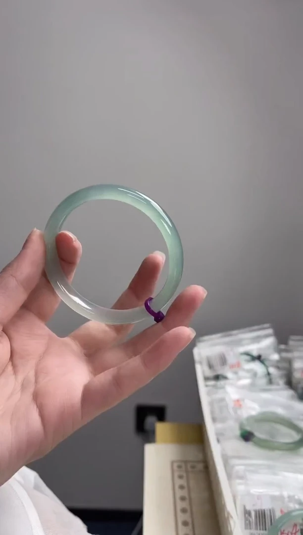 手镯玛瑙/玉髓未镶嵌58-59圈