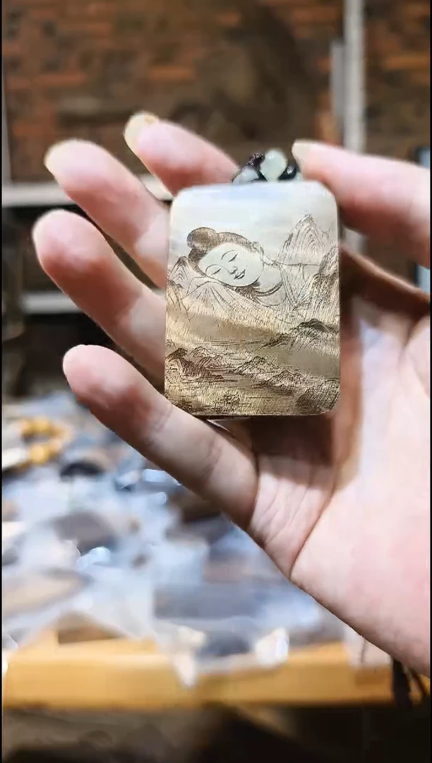 金丝楠无事牌手把件