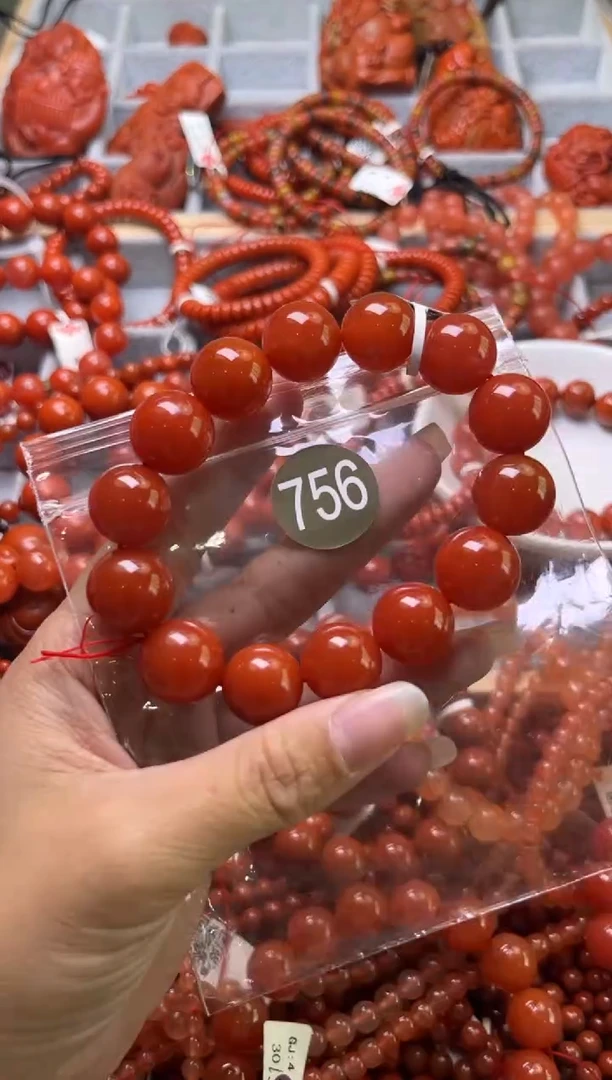 南红玛瑙未镶嵌珠宝奇石756-15+