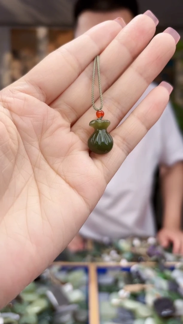 和田玉未镶嵌挂件拍一发一