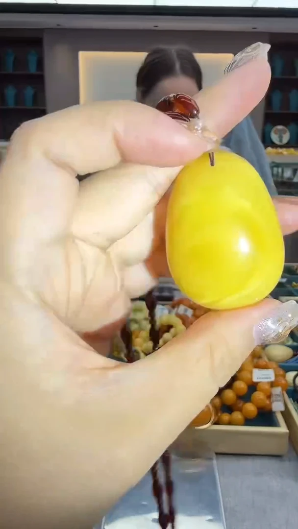 琥珀颈饰未镶嵌118假一罚三