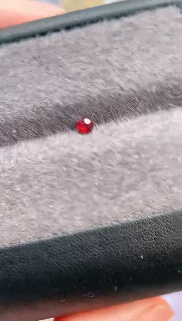 裸石尖晶石9.9天然尖晶石