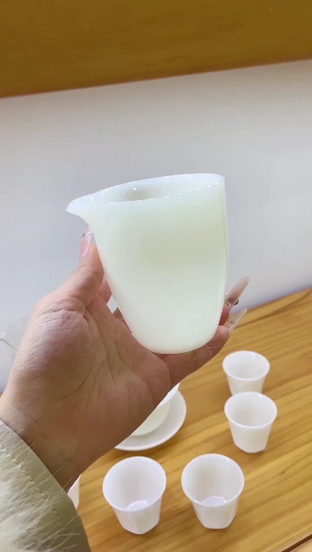 羊脂玉荔枝冻公道杯羊脂玉荔枝冻公道杯