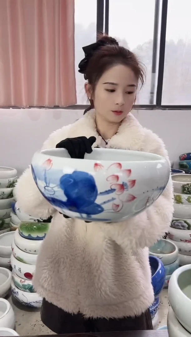 【闪购商品】缸32直径青花红荷盆