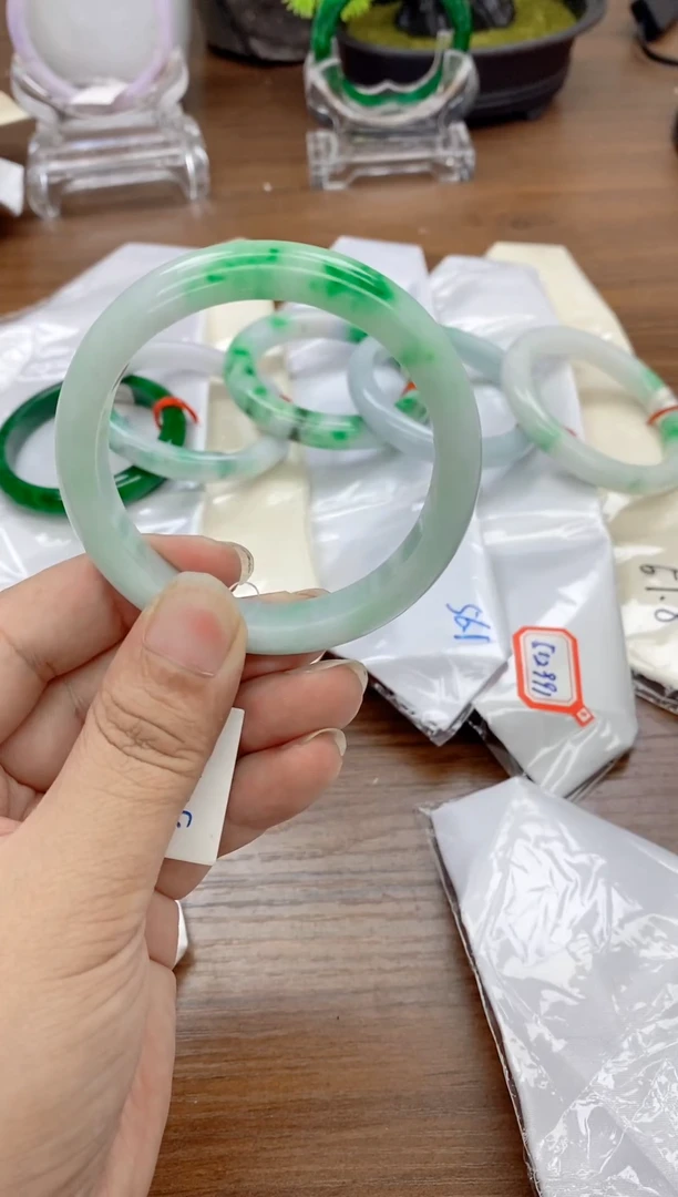 未镶嵌一物一图正品缅料飘花女士所拍所得55-56