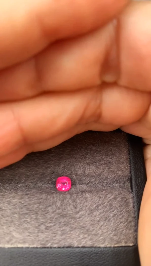 未镶嵌裸石定制尖晶石枕型 绝地 0.57ct