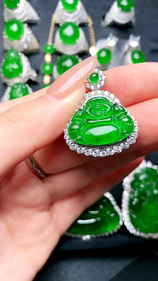 【闪购商品】翡翠吊坠(赠链)银S925镶嵌佛公吊坠