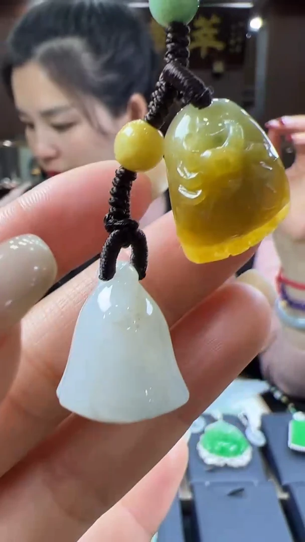 【闪购商品】翡翠挂件未镶嵌包挂