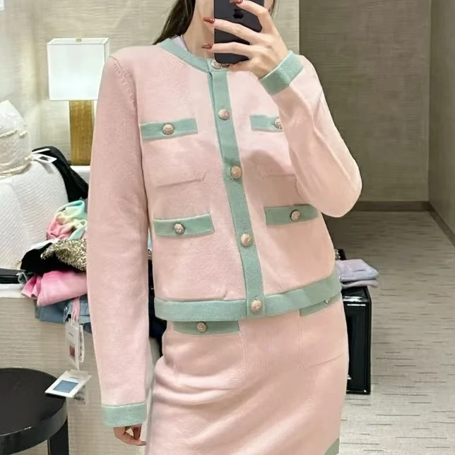 99新 Chanel/香奈儿 36码24C粉色拼绿色边四口袋针织开衫