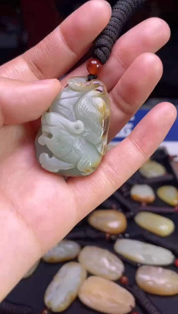 颈饰未镶嵌和田玉3